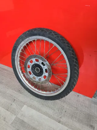 Llanta completa 90/90-21 usada Kawasaki KLE 5