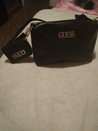 Bolso de bandolera sin estrenar marca GUEES..