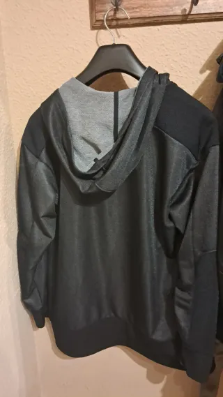 Sudadera Nike Unisex Negra Talla M poliester.