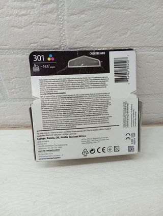 Cartuchos de tinta cian, magenta y amarillo