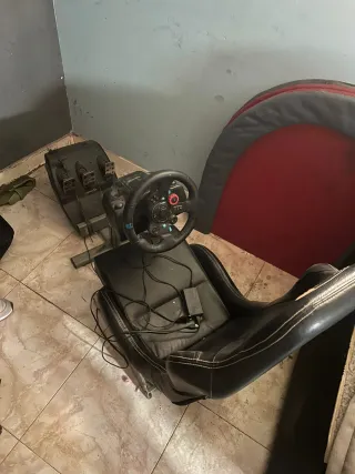 Volante Logitech G29 + Baquet Playseat