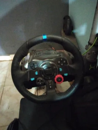 Volante Logitech G29 + Baquet Playseat