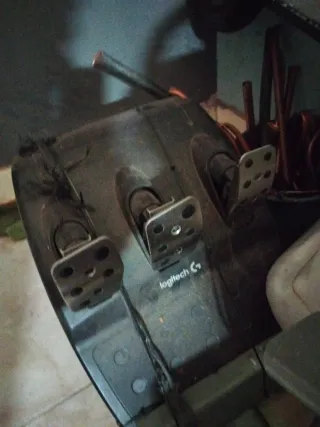 Volante Logitech G29 + Baquet Playseat