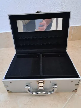 Maletín joyero plateado