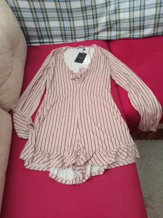 Mono rayas rosa y negro