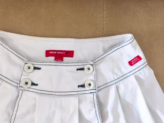 Falda Miss Sixty Plisada Talla XS blanca