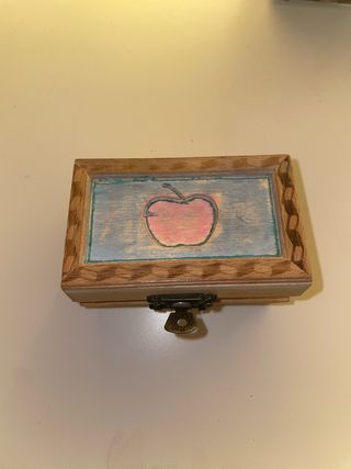 Cajita de madera para anillos