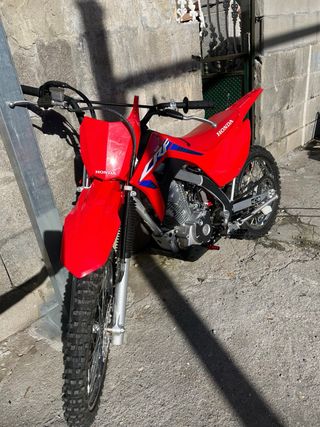 Honda CRF125F Motocross