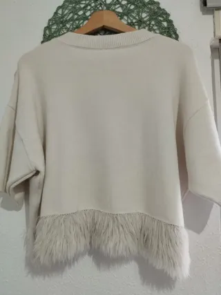 Jersey Fiona blanco  con efecto  plumas