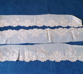 Precioso encaje de Calais en un tono beige oscuro