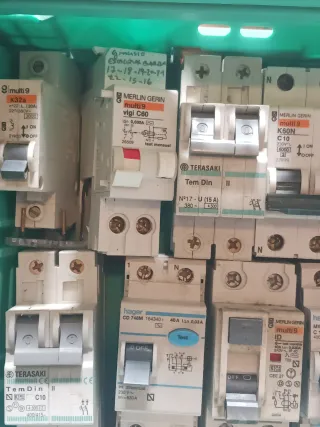 Interruptor Automático diferenciales. Térmicos.