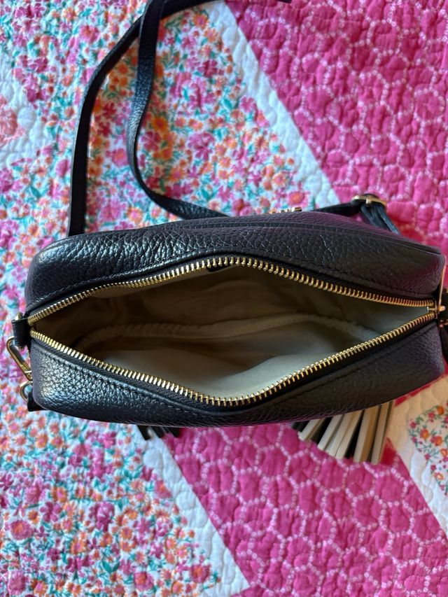 Bolso BIMBA Y LOLA negro y dorado