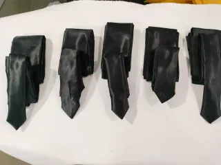 Fajín y corbatín torero negro