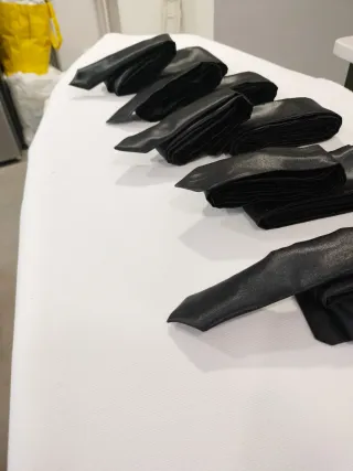 Fajín y corbatín torero negro