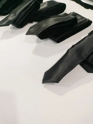 Fajín y corbatín torero negro