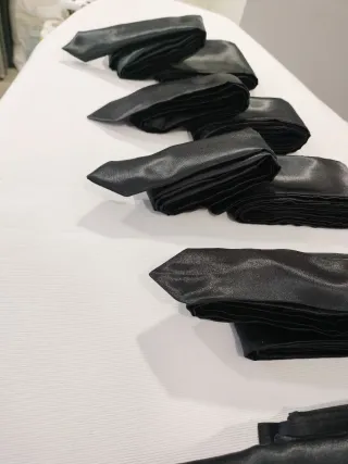 Fajín y corbatín torero negro