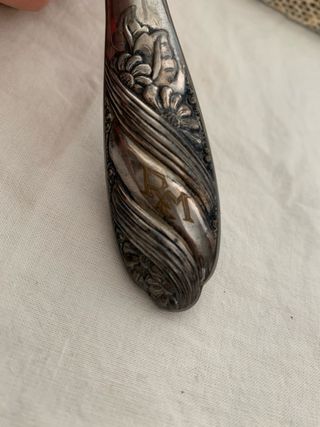 Cubierto antiguo metal dorado y plateado