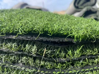 Césped artificial reciclado de campo de fútbol