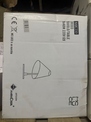 Lampada da tavolo design moderno