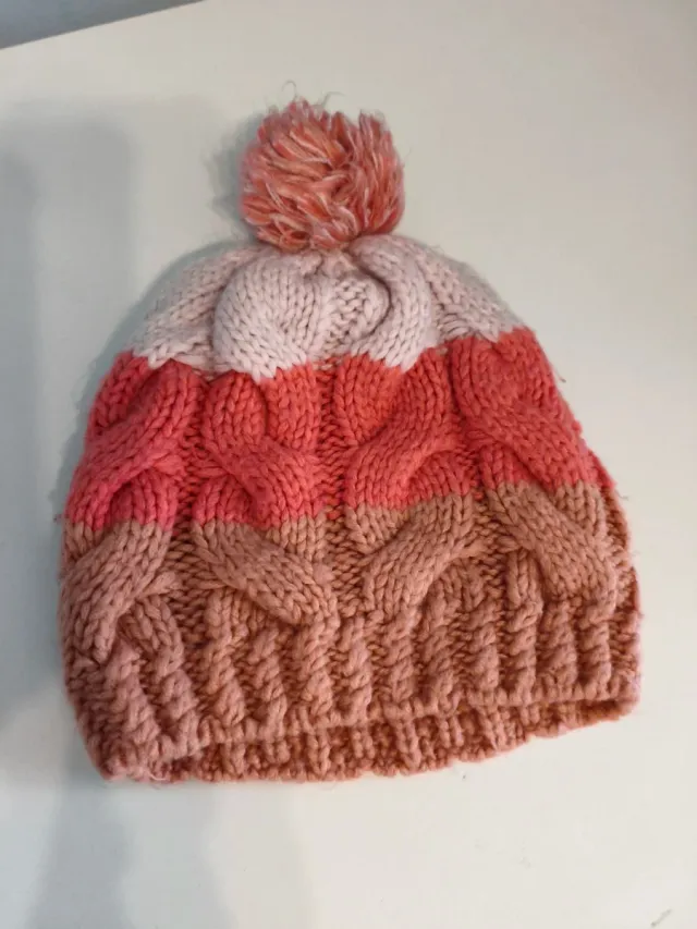 Gorro de lana tejido tonos rosas