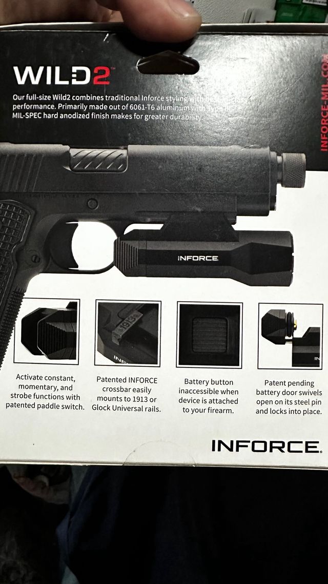 Linterna Táctica Inforce WILD2 1000 Lúmenes