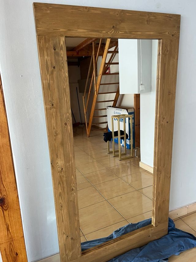 Specchio in legno nuovo