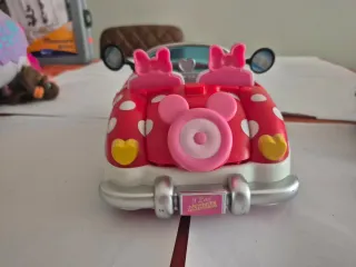 Coche y Muñeca Minnie Mouse