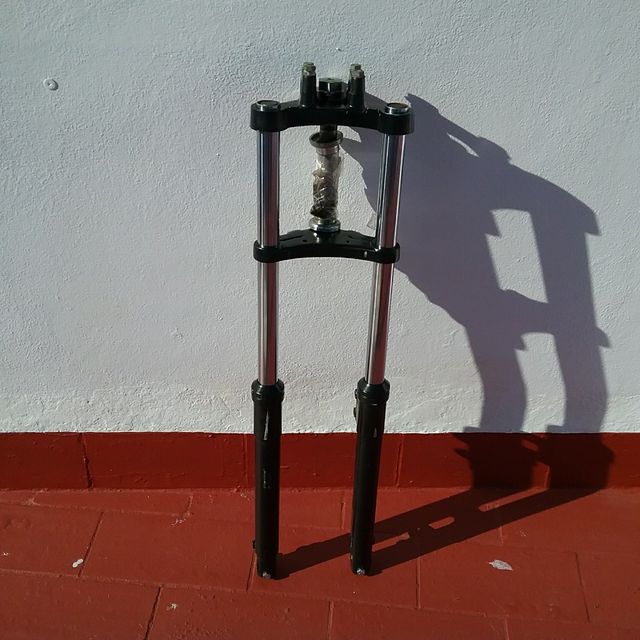 Lote horquillas y tijas Suzuki DR Big 50