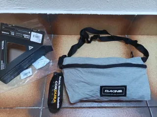 Riñonera Dakine Venture Series Gris