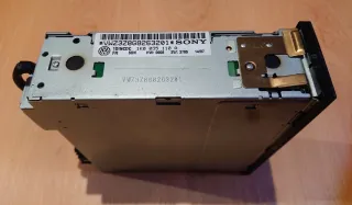 Radio VW Golf 5 CARGADOR de CD's AVERIADO