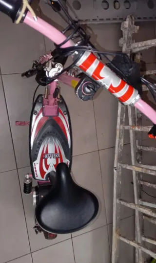 Patinete eléctrico con batería nueva