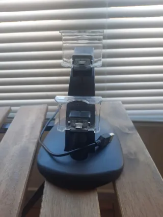 Base Carga Doble Mandos PS4 Azul LED