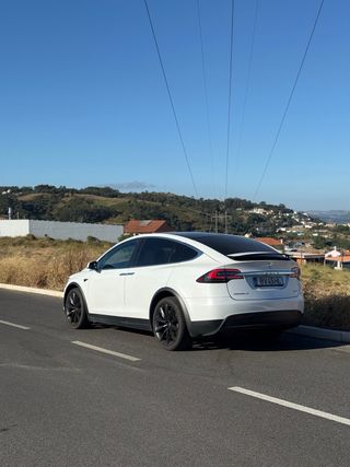 Tesla Model X 2017