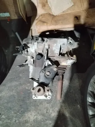 Caja de cambios Renault Kangoo 1.9d.