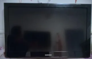 Televisión Samsung 40 sin pie