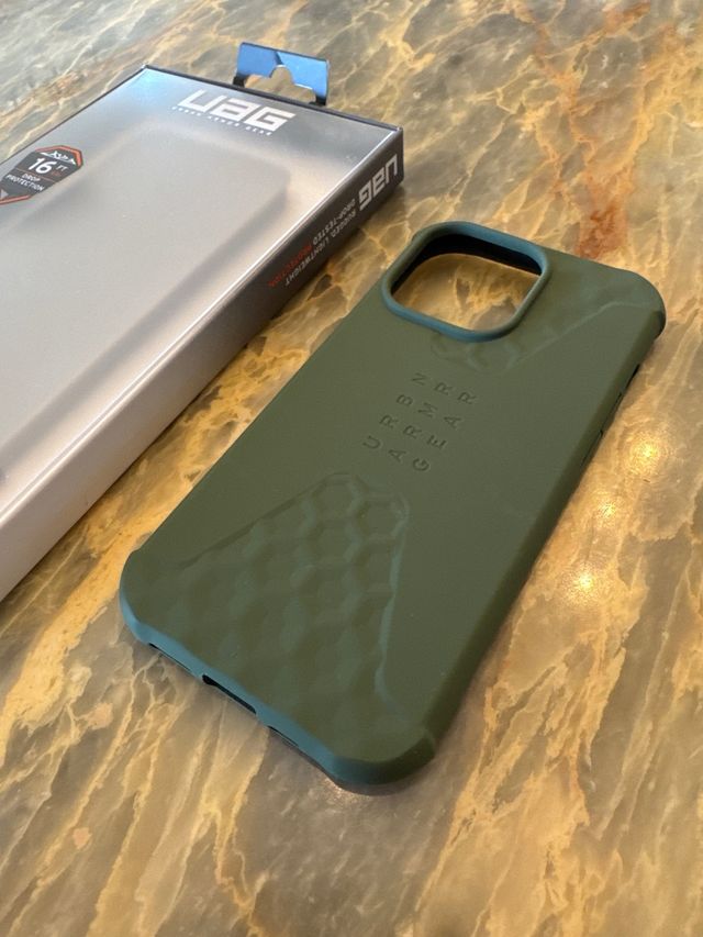 Funda UAG iPhone 13 Pro - Protección 16ft