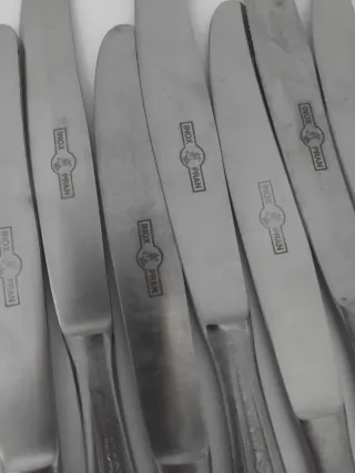 Cubertería acero 8 pax