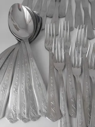 Cubertería acero 8 pax