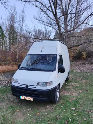 Peugeot Boxer Camperizada, bajada 500€ cada mes.