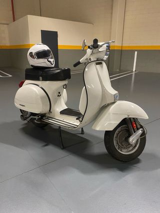 Vespa 150 CL Blanca (PRECIO SOLO ESTÁ SEMANA)
