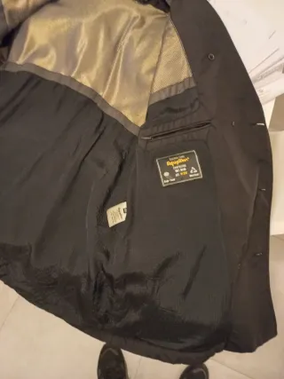 RefrigiWear Abrigo Negro