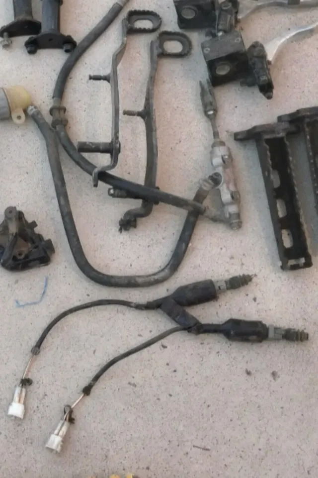 Pedale e Pompa Freno Posteriore Suzuki LTZ400