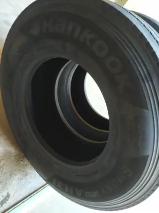 Neumáticos 385/65/22.5