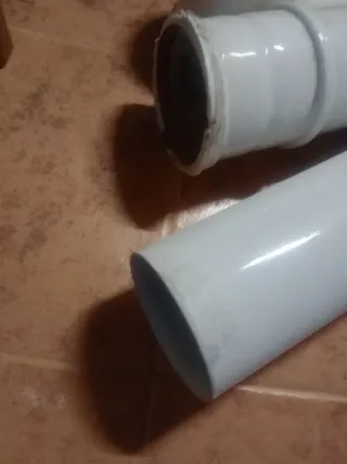 Tubos, codos, manguitos y chimenea