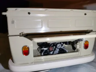 Miniatura Schuco Volkswagen T1 Pritsche esc. 1/18