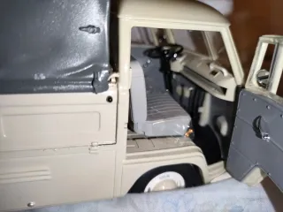 Miniatura Schuco Volkswagen T1 Pritsche esc. 1/18