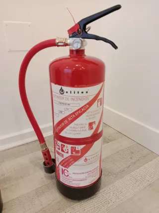 Extintor de incendios M.C.I. y Elitex