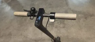 Patinete Eléctrico Xiaomi Mi Essential 2