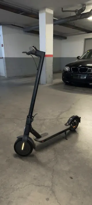 Patinete Eléctrico Xiaomi Mi Essential 2