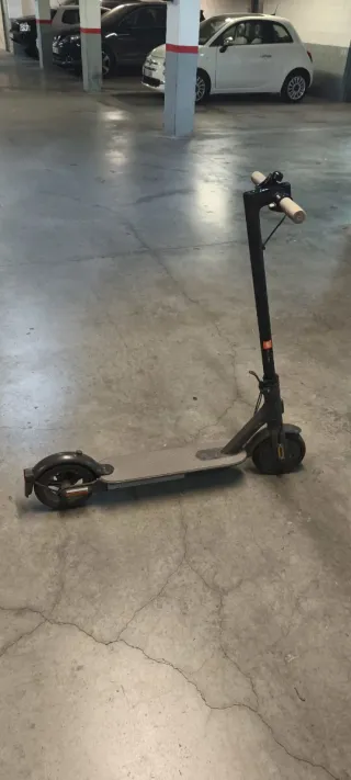 Patinete Eléctrico Xiaomi Mi Essential 2